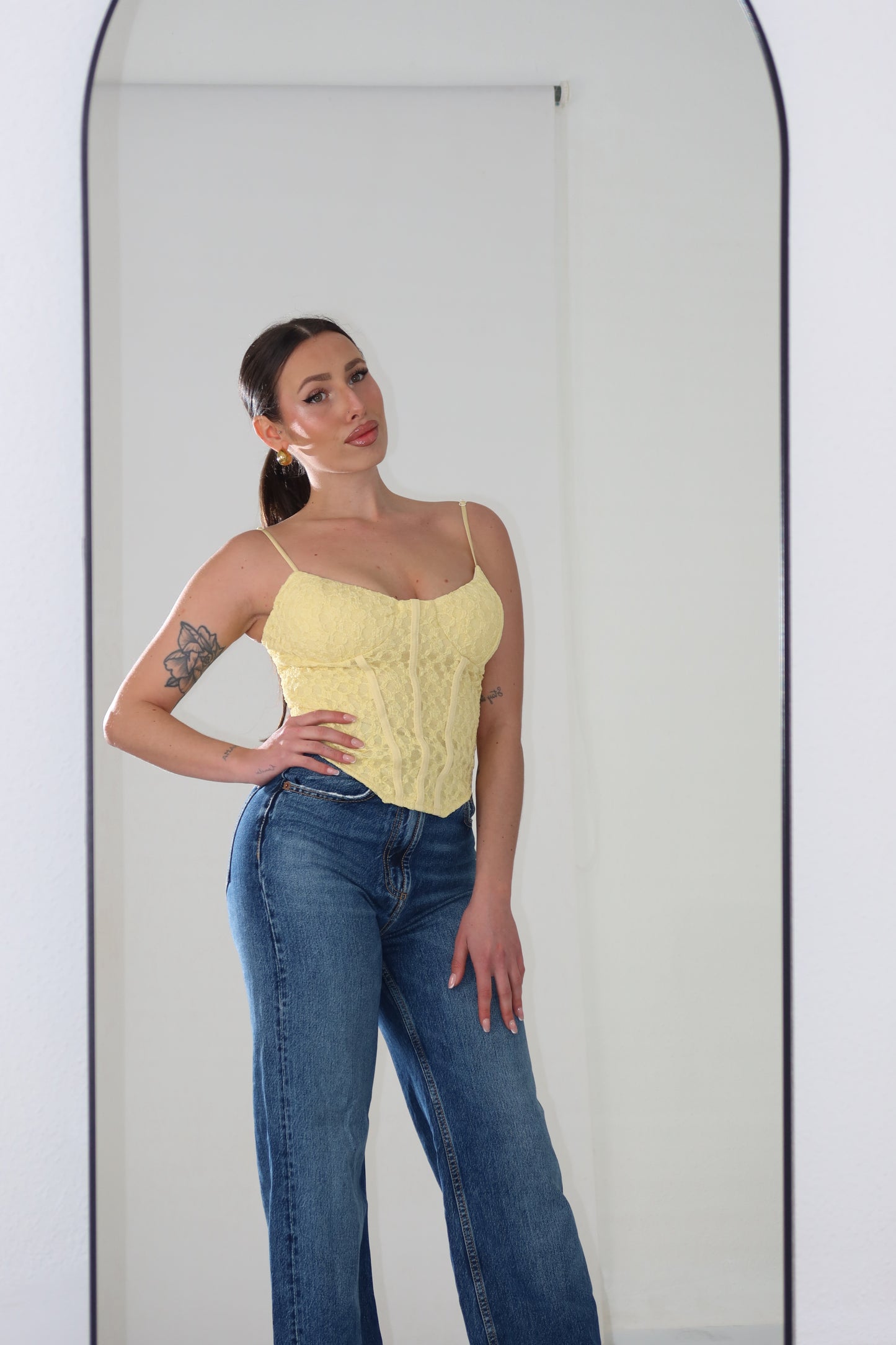 Top Iza Amarillo