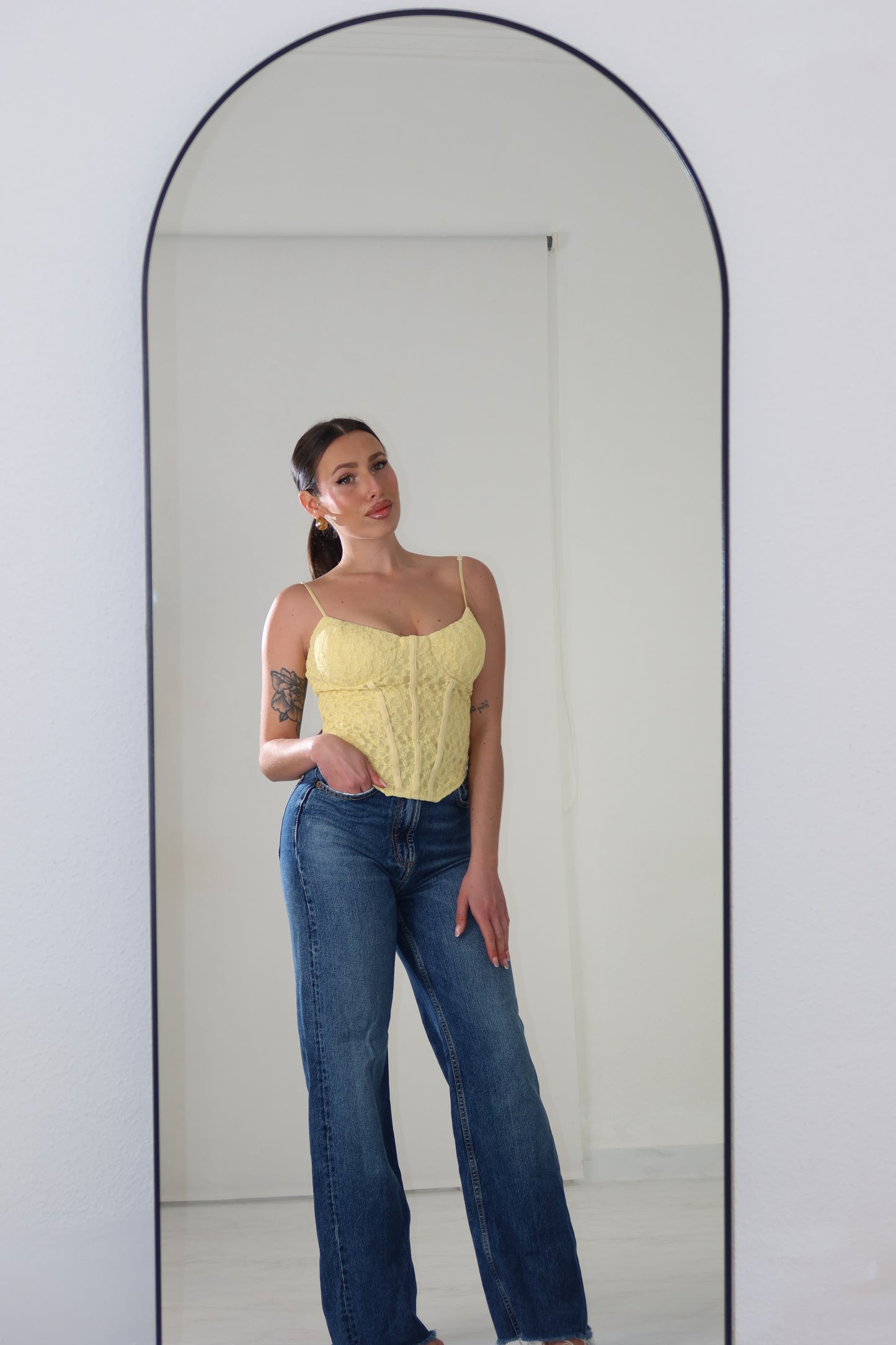 Top Iza Amarillo