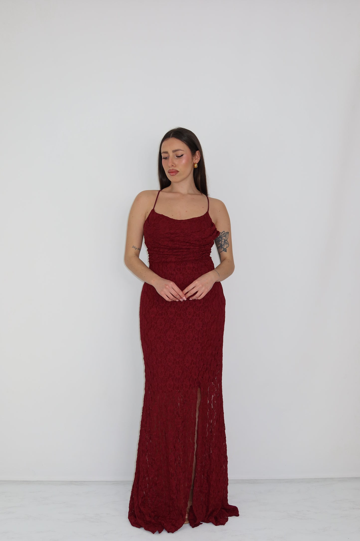 Vestido bordeaux de Delhi