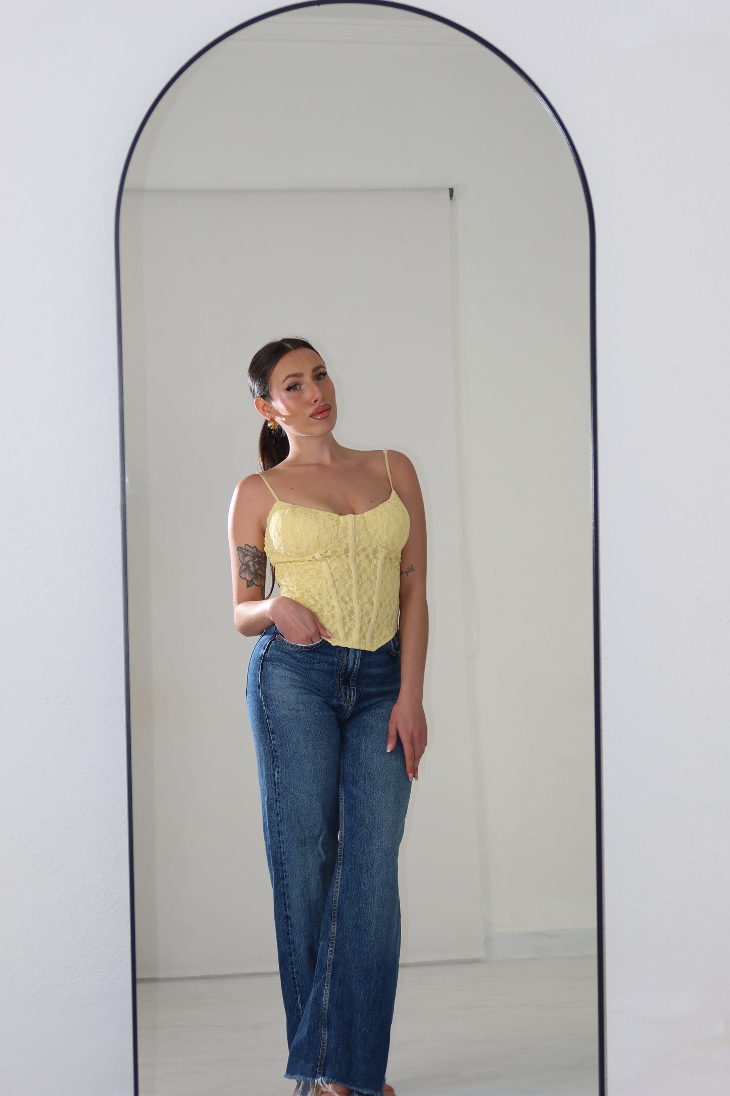 Top Iza Amarillo